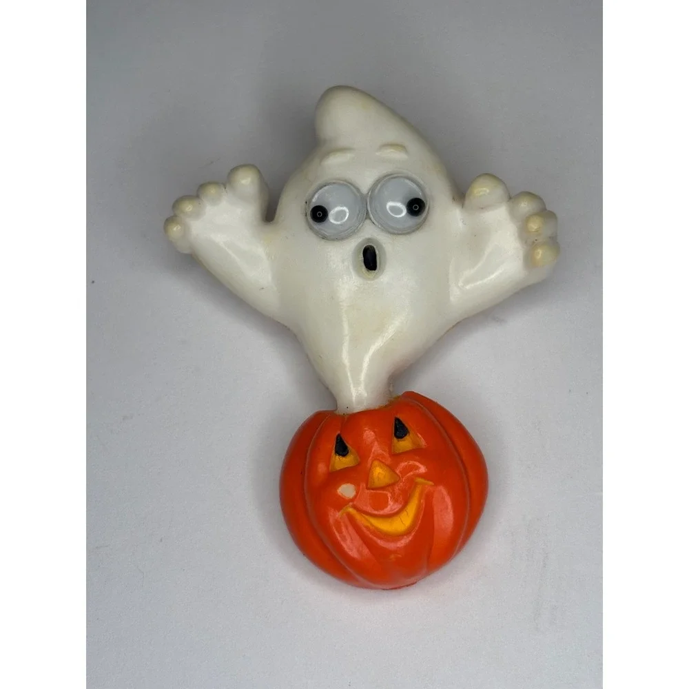 Vintage 1984 Hallmark Halloween Ghost Pumpkin Googly Eyes Plastic Lapel Pin